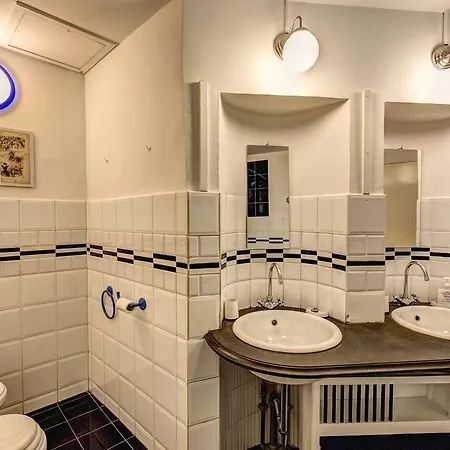 Monserrato Apartment